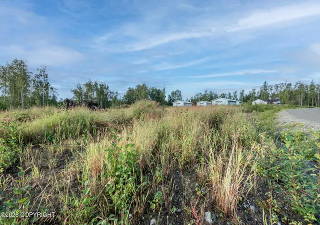 Photo 3 of Sale Pending at 9410 W Blue Moon Cir, Wasilla, AK 99623 | MLS# 26-11188 | Listing updated on 2026-10-21