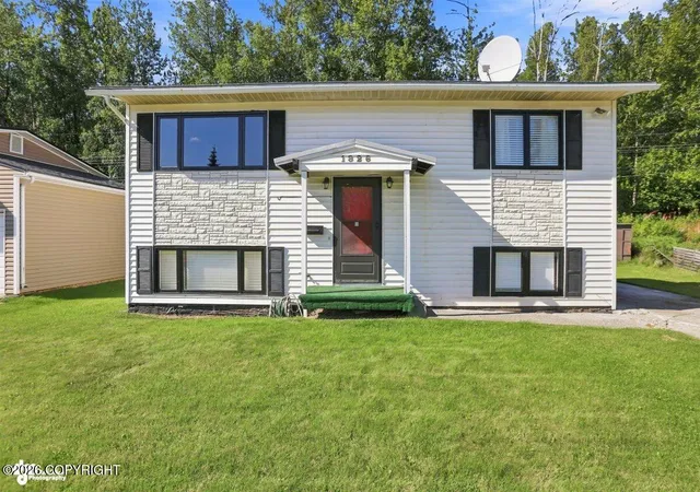 Photo 2 of Single family home for sale at 1826 Twining Dr, Anchorage, AK 99504 | MLS# 26-11202 | Listing updated on 2026-09-01