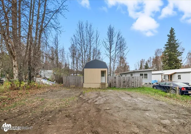 Photo 2 of Sale Pending at 52176 Merrill Ave, Nikiski, AK 99611 | MLS# 26-11205 | Listing updated on 2026-09-23