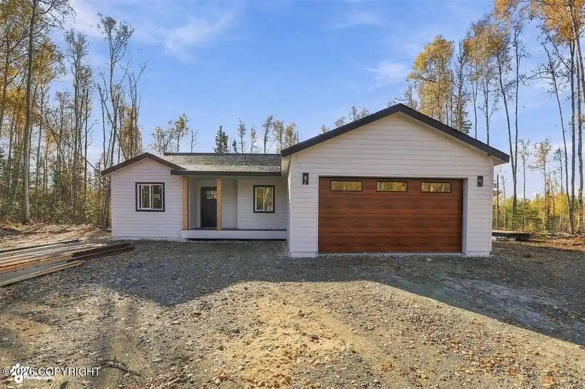 Photo 1 of Single family home for sale at 1882 S Elizabeth Dr, Wasilla, AK 99623 | MLS# 26-13317 | Listing updated on 2026-10-26