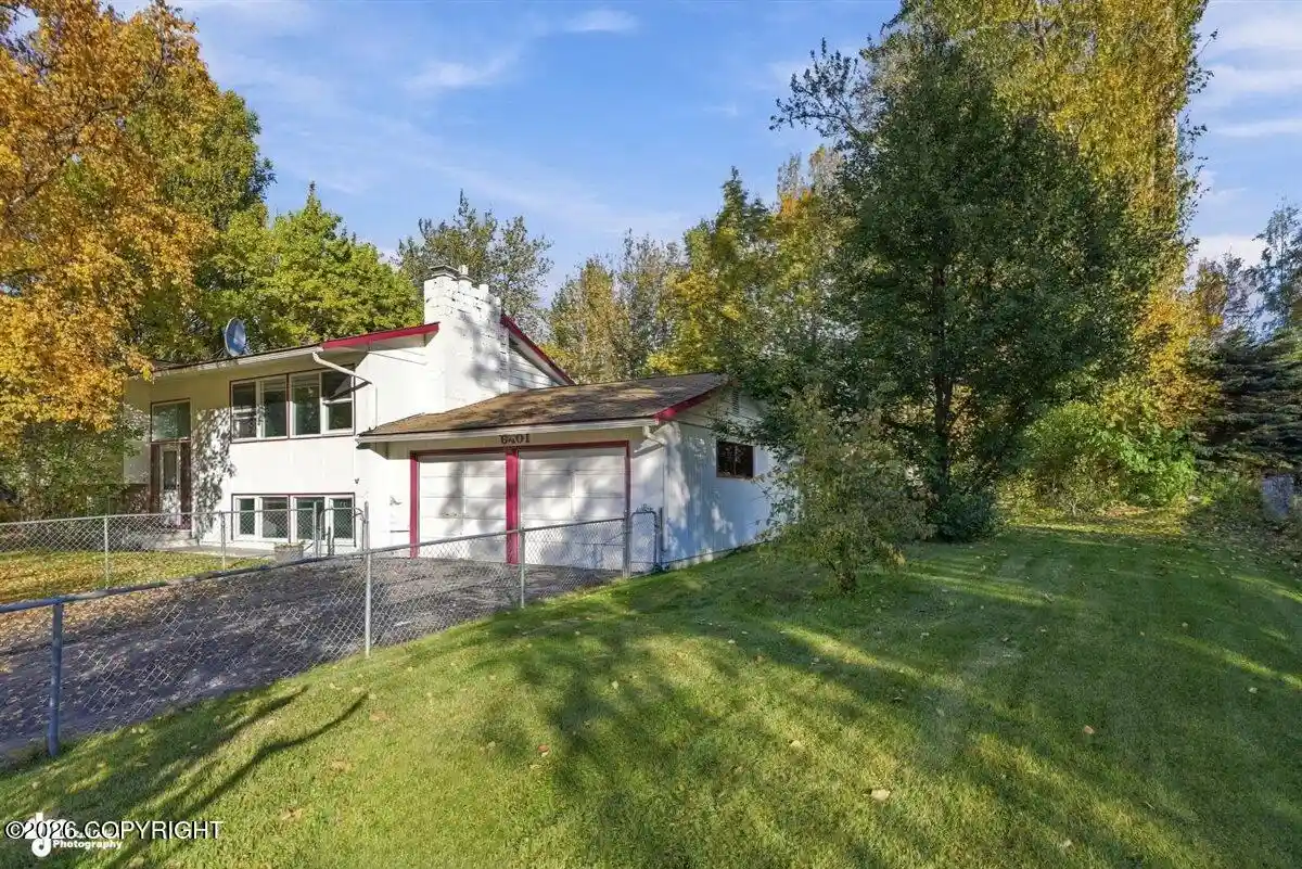 Photo 1 of Single family home for sale at 6401 Imlach Dr, Anchorage, AK 99502 | MLS# 26-13232 | Listing updated on 2026-10-19