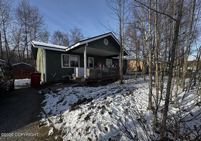 Single family home for sale at 1550 N Copper Crk Rd, Wasilla, AK 99654 | MLS# 26-13532