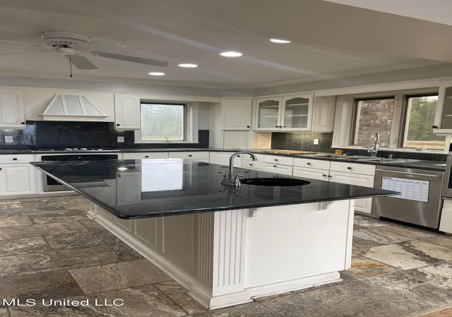 3rd image of 120 Lake Harbour Pt, Brandon, MS 39047 | MLS# 4068380