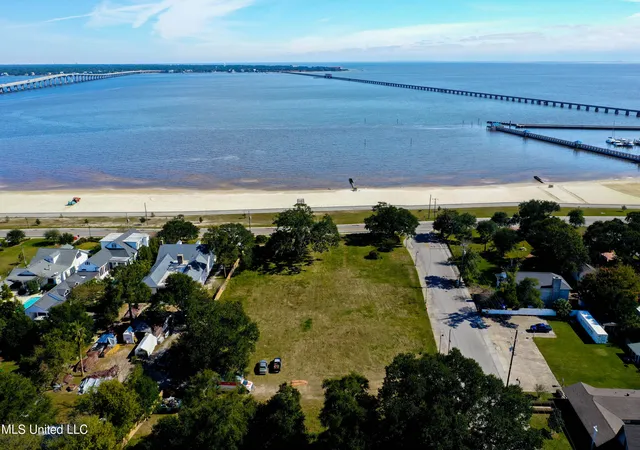 Photo 1 of Land for sale at 400 N Beach Blvd, Bay Saint Louis, MS 39520 | MLS# 4078508 | Listing updated on 2026-07-23