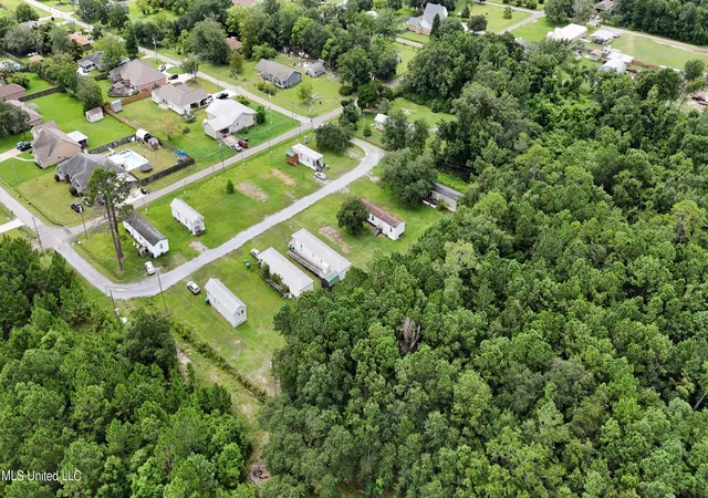 5th image of 2319 Henderson St, Waveland, MS 39576 | MLS# 4090528