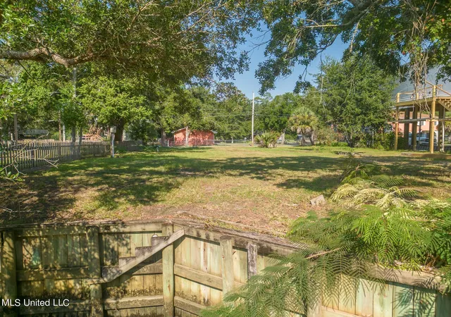 Photo 1 of Land for sale at 33 Good St, Bay Saint Louis, MS 39520 | MLS# 4088328 | Listing updated on 2026-03-30