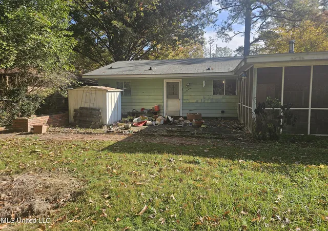 Photo 2 of Single family home for sale at 294 Mikell St, Jackson, MS 39212 | MLS# 4132574 | Listing updated on 2026-05-20