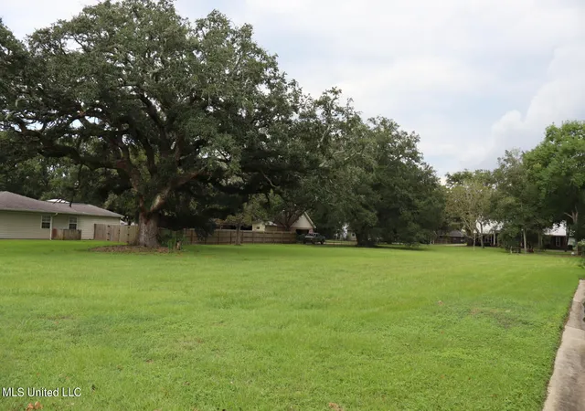 Photo 4 of Land for sale at 734 Market St, Pascagoula, MS 39567 | MLS# 4091778 | Listing updated on 2026-03-30