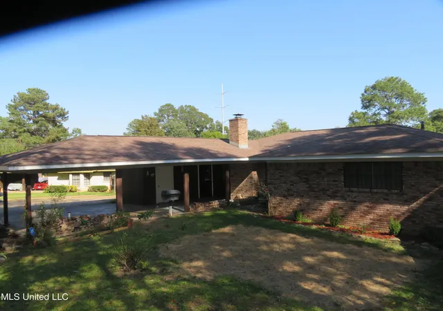 Photo 2 of Sale Pending at 1470 Vernon Cir, Jackson, MS 39204 | MLS# 4095123 | Listing updated on 2026-03-30