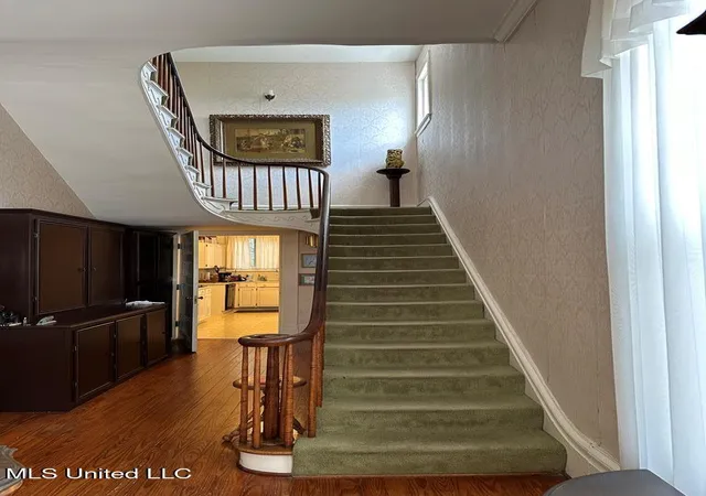 5th image of 621 Washington St, Natchez, MS 39120 | MLS# 4096143