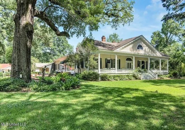 Photo 4 of Single family home for sale at 551 John R Junkin Dr, Natchez, MS 39120 | MLS# 4103142 | Listing updated on 2026-07-21