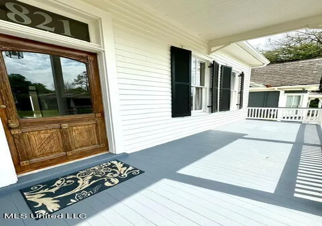 Homes for sale in Natchez, MS | 821 Washington St, Natchez, MS 39120 | MLS# 4096304