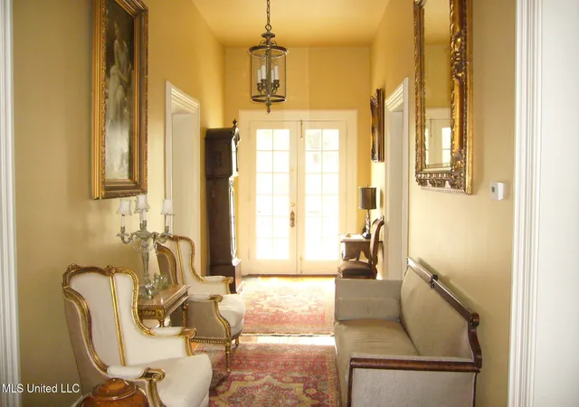 2nd image of 206 S Dr Ml King Jr St, Natchez, MS 39120 | MLS# 4096513