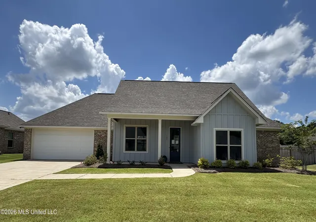Photo 2 of Sale Pending at 107 Tr Pointe Pl, Clinton, MS 39056 | MLS# 4102078 | Listing updated on 2026-08-19