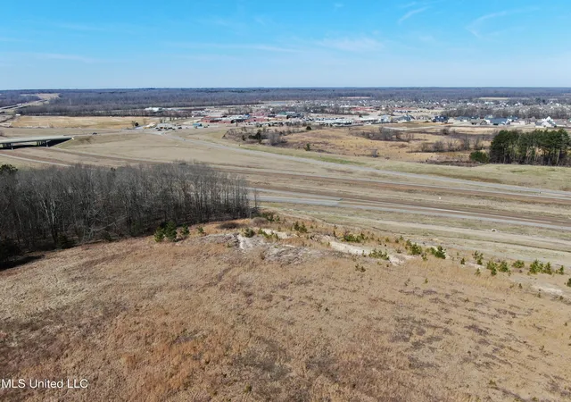 1st image of 252 Shinpoch Ln, Olive Branch, MS 38654 | MLS# 4105047
