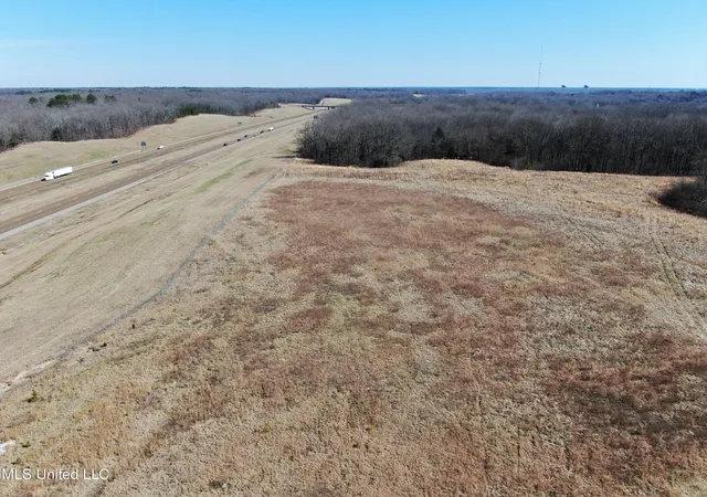 3rd image of 252 Shinpoch Ln, Olive Branch, MS 38654 | MLS# 4105047