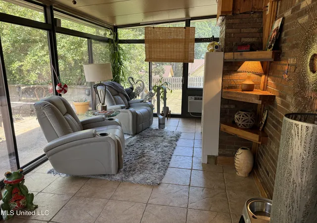 Photo 3 of Single family home for sale at 8870 Collinswood Dr, Olive Branch, MS 38654 | MLS# 4123263 | Listing updated on 2026-09-10