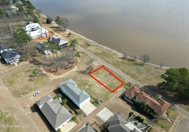 Photo 1 of Land for sale at 100 W Florida Blvd, Madison, MS 39110 | MLS# 4106992 | Listing updated on 2026-04-11