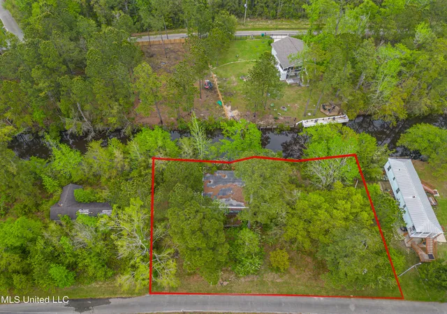 Photo 2 of Sale Pending at 11308 Lake Dr, Bay Saint Louis, MS 39520 | MLS# 4108562 | Listing updated on 2026-03-30