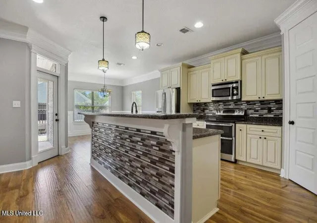 5th image of 14900 Audubon Lake Blvd, Gulfport, MS 39503 | MLS# 4142346