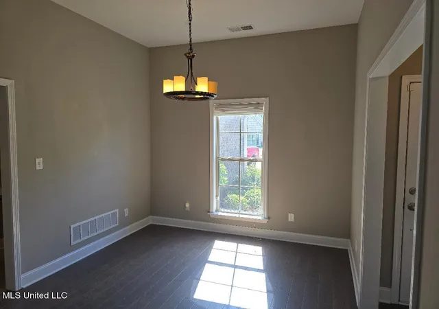 3rd image of 7454 Redberry Dr, Horn Lake, MS 38637 | MLS# 4111991