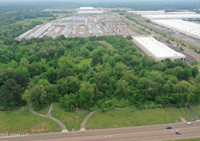 Photo 1 of Land for sale at 5427 N Highway 305, Olive Branch, MS 38654 | MLS# 4111768 | Listing updated on 2026-04-15
