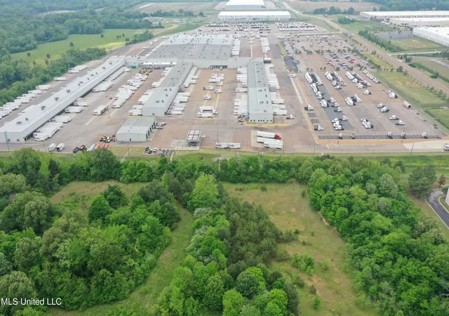 Photo 4 of Land for sale at 5427 N Highway 305, Olive Branch, MS 38654 | MLS# 4111768 | Listing updated on 2026-04-15