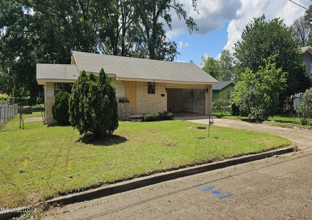Photo 1 of Sale Pending at 1483 Rockdale Dr, Jackson, MS 39213 | MLS# 4114504 | Listing updated on 2026-03-30