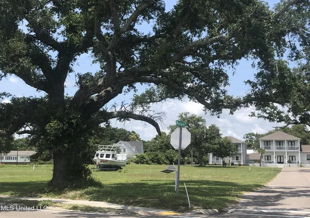 Photo 1 of Land for sale at Lot W 5 Beach Blvd, Gulfport, MS 39501 | MLS# 4113201 | Listing updated on 2026-03-30