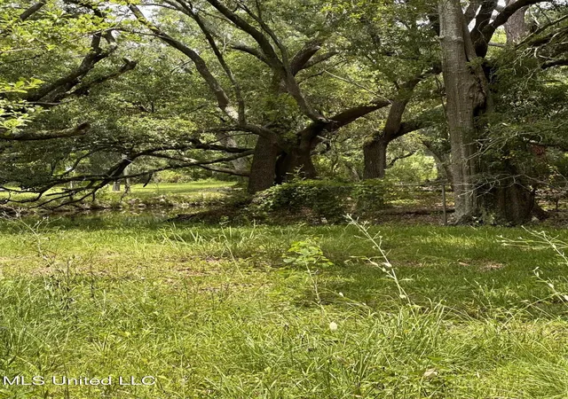 3rd image of 4611 Fisher Ave, Pascagoula, MS 39581 | MLS# 4116579
