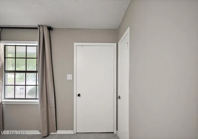Photo 4 of Sale Pending at 6548 George Washington Dr, Jackson, MS 39213 | MLS# 4116262 | Listing updated on 2026-03-30