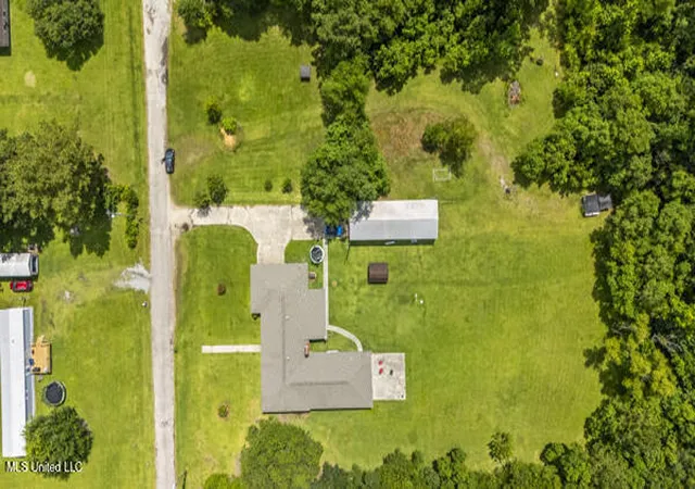 3rd image of 38 Eldridge Patch Rd, Picayune, MS 39466 | MLS# 4116440
