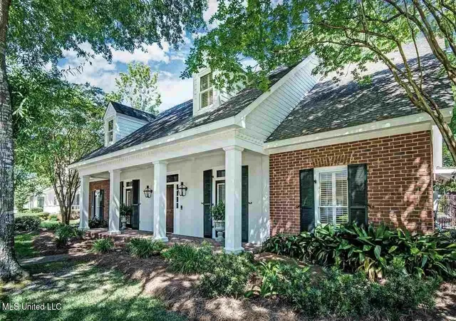 Photo 3 of Sale Pending at 5145 Canton Hts Dr, Jackson, MS 39211 | MLS# 4117022 | Listing updated on 2026-09-16