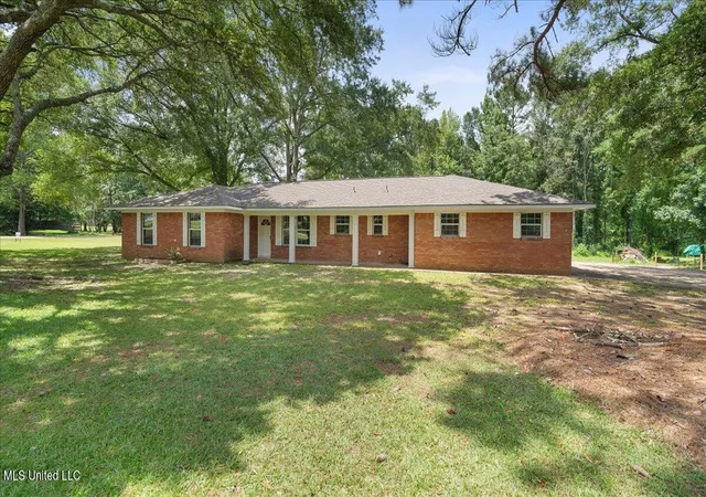 Photo 1 of Single family home for sale at 1172 Rockett Dr, Jackson, MS 39212 | MLS# 4117525 | Listing updated on 2026-09-03