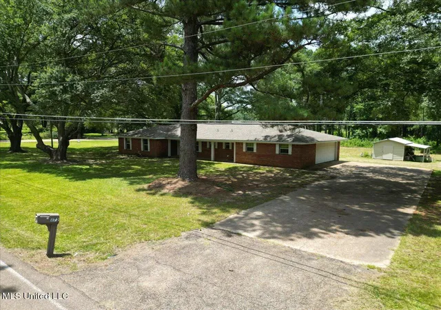 Photo 3 of Single family home for sale at 1172 Rockett Dr, Jackson, MS 39212 | MLS# 4117525 | Listing updated on 2026-09-03