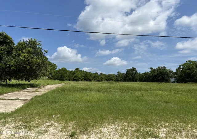 Photo 3 of Land for sale at 606 S Beach Blvd, Waveland, MS 39576 | MLS# 4118008 | Listing updated on 2026-03-30
