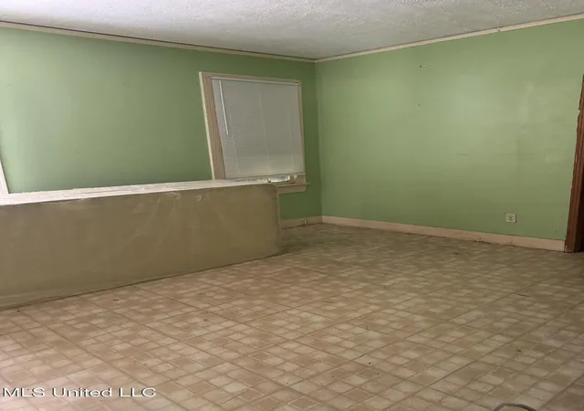 Photo 3 of Single family home for sale at 156 Denver St, Jackson, MS 39209 | MLS# 4118034 | Listing updated on 2026-04-02
