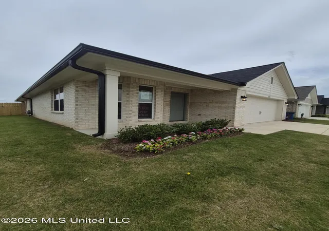 Homes for sale in Olive Branch, MS | 7899 Gardendale Dr, Olive Branch, MS 38654 | MLS# 4118636