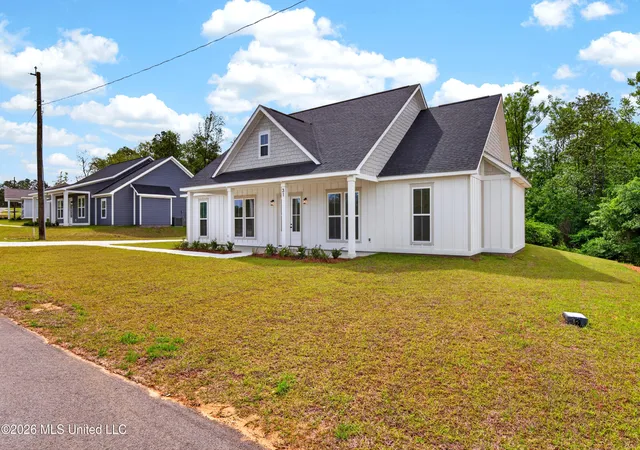 Homes for sale in Mc Henry, MS | 31 Shadow Wood Dr, Mc Henry, MS 39561 | MLS# 4126281