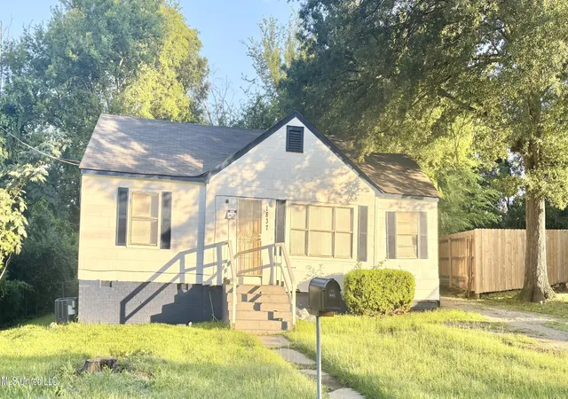 1st image of 1837 Westover St, Jackson, MS 39209 | MLS# 4119360