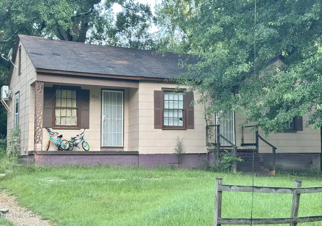 1st image of 2823 Fairhill Dr, Jackson, MS 39212 | MLS# 4119453