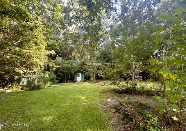 Photo 3 of Sale Pending at 12 Zettel Rd, Ocean Springs, MS 39564 | MLS# 4119572 | Listing updated on 2026-06-19