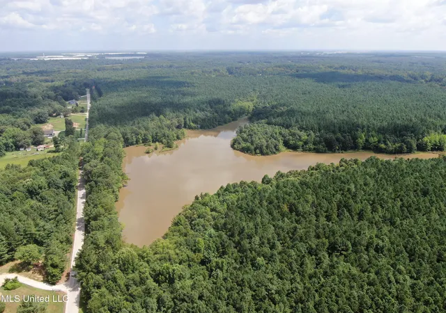 Photo 2 of Land for sale at 0 E Cox Rd, Byhalia, MS 38611 | MLS# 4120299 | Listing updated on 2026-07-28