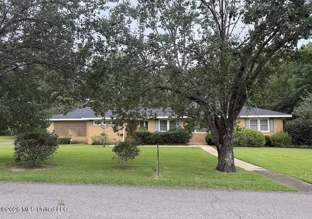 Homes for sale in Wiggins, MS | 230 N Vardman St, Wiggins, MS 39577 | MLS# 4121824