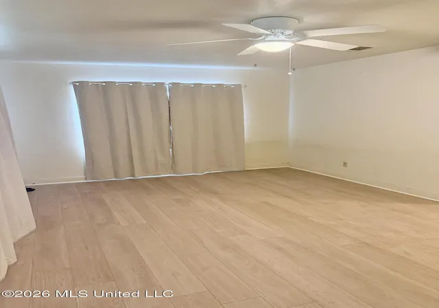5th image of 186 Summer Pl, Biloxi, MS 39530 | MLS# 4124395