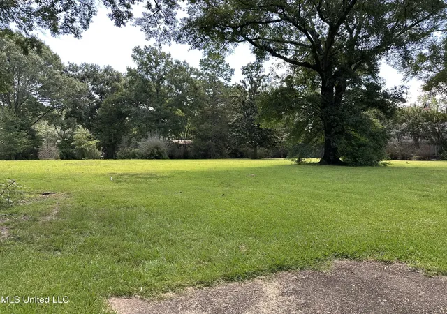 Land for sale at 4638 Maurey Rd, Jackson, MS 39211 | MLS# 4122328