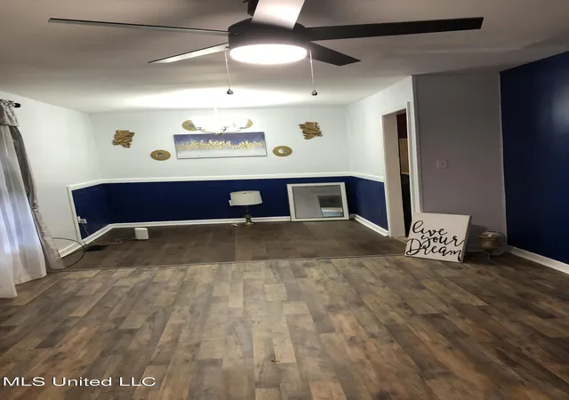 Photo 3 of Single family home for sale at 2750 Pinedale St, Jackson, MS 39204 | MLS# 4122015 | Listing updated on 2026-07-12