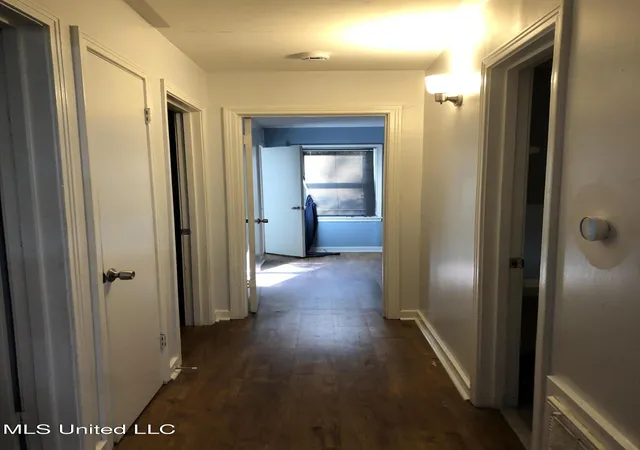 Photo 3 of Single family home for sale at 2750 Pinedale St, Jackson, MS 39204 | MLS# 4122015 | Listing updated on 2026-07-12