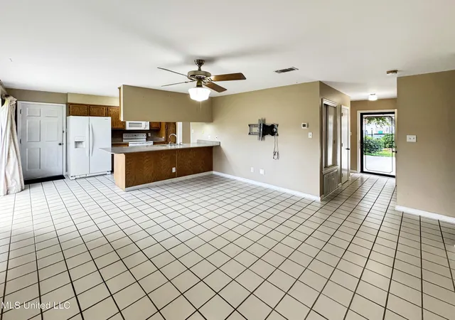 Photo 2 of Single family home for sale at 15309 Royal St, Gulfport, MS 39503 | MLS# 4122136 | Listing updated on 2026-10-20