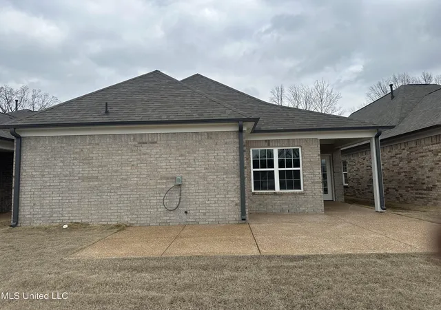 Homes for sale in Southaven, MS | 335 Flower Garden Dr, Southaven, MS 38671 | MLS# 4122622